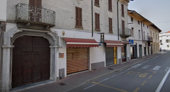 Brutale aggressione a un negoziante ad Antegnate, 69enne accoltellato. Ipotesi spedizione punitiva