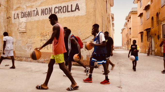 La convivenza tra popoli è una pellicola a lieto fine