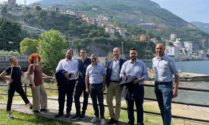 Frana di Tavernola, i Comuni del Sebino preoccupati per l’attività del cementificio