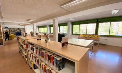 Biblioteca di via Coghetti, inaugurata da poco ma «difficilmente accessibile ai disabili soli»