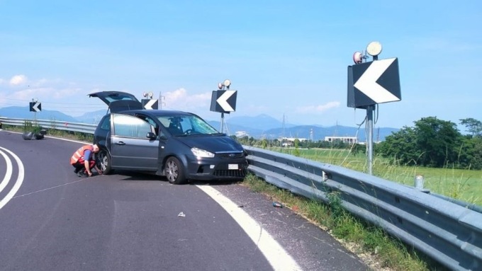 Scontro tra un’auto e uno scooterone a Zanica: morto un 59enne, ferita gravemente una 56enne