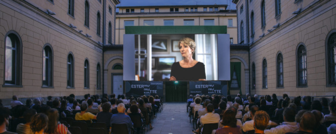 Si riparte con il cinema all’aperto in città (senza più drive-in)