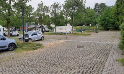 Parcheggio di via Serassi, tornano le proteste per le roulotte dei giostrai