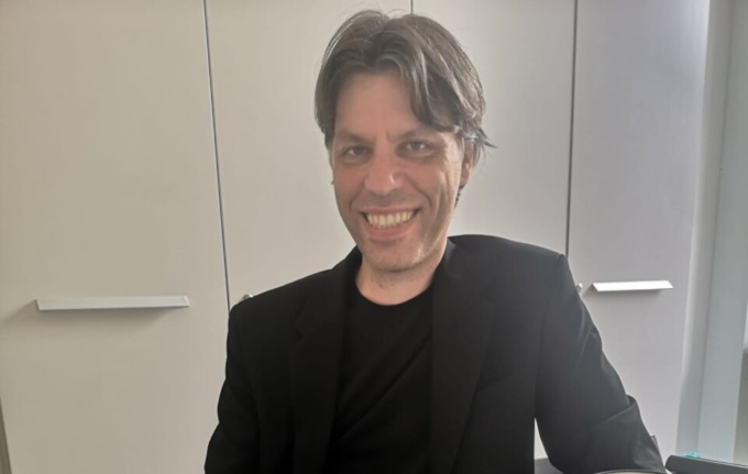 Di giorno vende case, la sera crea giochi: «Il mio Genial Memory è imprevedibile, come la vita»