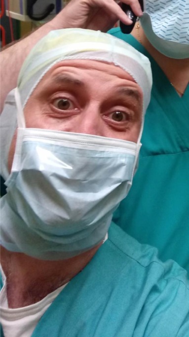 La commovente storia dell’infermiere Beppe e di quel dono dei colleghi per stare vicino alla moglie malata