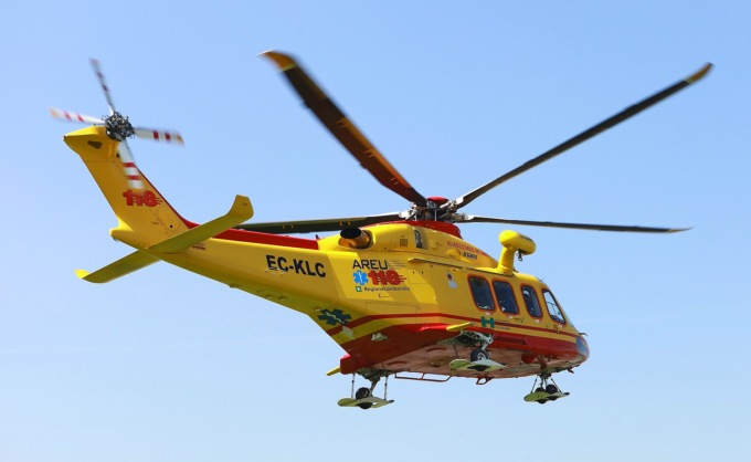 Scontro sulla provinciale a Calcinate tra un’auto e una moto: gravi due ragazzi e un 76enne