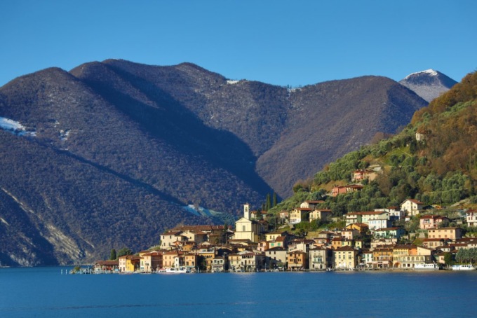 Ponte del 2 giugno, tornano i turisti: sul lago d’Iseo tutto esaurito. Val Brembana a rilento