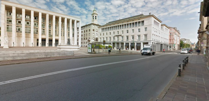 Al parcheggio di Piazza della Libertà non va la piattaforma per disabili, ma nessuno se ne occupa