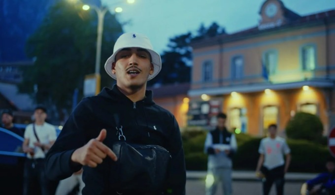 Accoltellamento di Simba La Rue a Treviolo, spunta un video agghiacciante (ma sarebbe un falso)