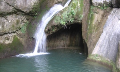 Tracce di gasolio nel torrente alla Busa di Nese: si cerca di individuare la causa