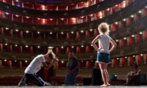 Il Cre del Donizetti: le foto dei 45 bambini (e ragazzi) fra scene, costumi e opere