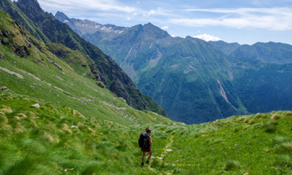 Tra aquile e stambecchi, la meraviglia del lago di Coca: perla protetta da montagne severe