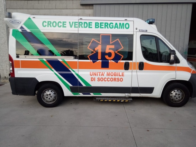 Croce Verde Bergamo contro chi assume con stage e apprendistati: «Ma la volete finire?»