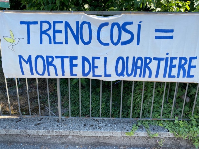 Treno per Orio: 200 milioni per 29 passeggeri a corsa. Non sarebbe sufficiente un pullman?