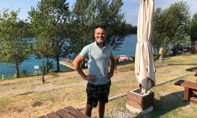 Liberano un pesce siluro nell’oasi naturalistica: “Atto deliberato per creare un danno”