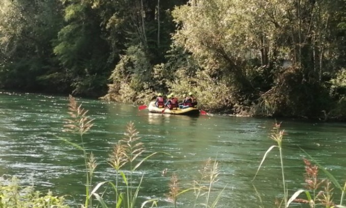 Si tuffa nel canale ma non riemerge, 48enne muore annegato