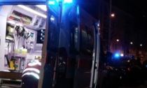 Si schianta con l'auto contro un camion in sosta a Zogno: grave la 22enne alla guida
