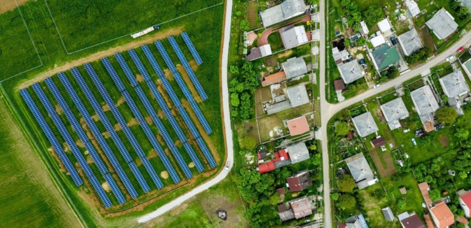 Comunità energetiche a Bergamo? Il Comune lo chiede ai cittadini di tre quartieri con un questionario