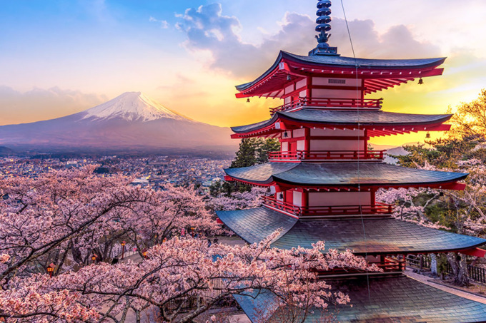 Viaggi in Giappone tra giardini, templi e città per un’estate da ricordare