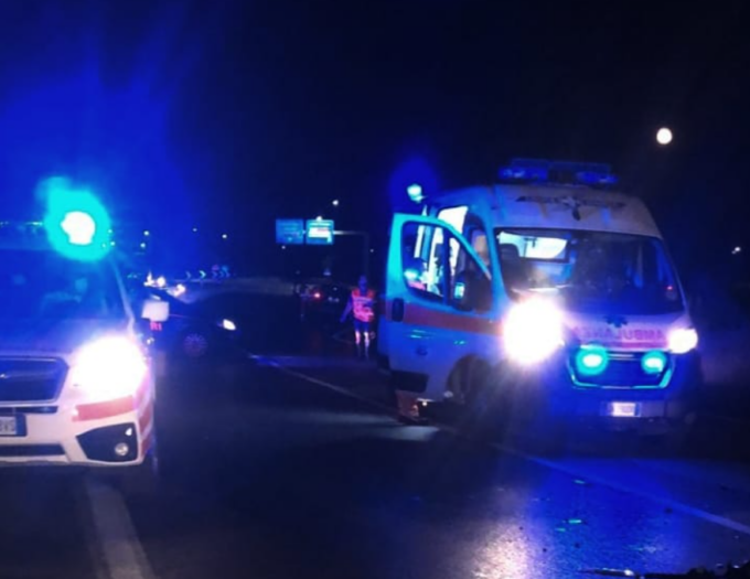 Incidente in autostrada a Telgate, uomo muore investito da un camion