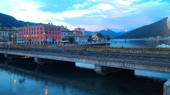 Malore alla guida lungo il ponte tra Sarnico e Paratico: morto turista olandese