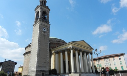 Schiamazzi e bivacchi sui sagrati delle due chiese. Ghisalba multa i "ragazzi della notte"