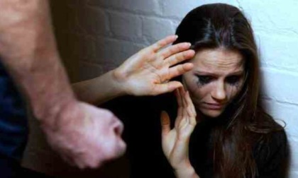 Sedicenne bergamasca aggredita e violentata fuori dal Number One: arrestato un 21enne