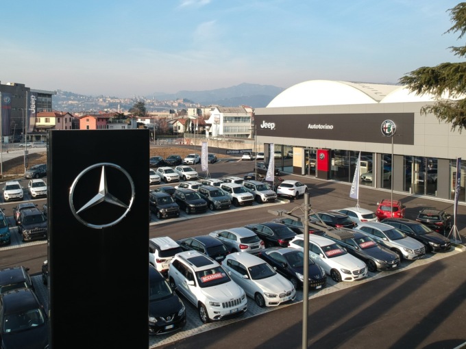 Agosto vacanze e viaggi in auto: service e showroom Autotorino aperti per chi parte e per chi resta