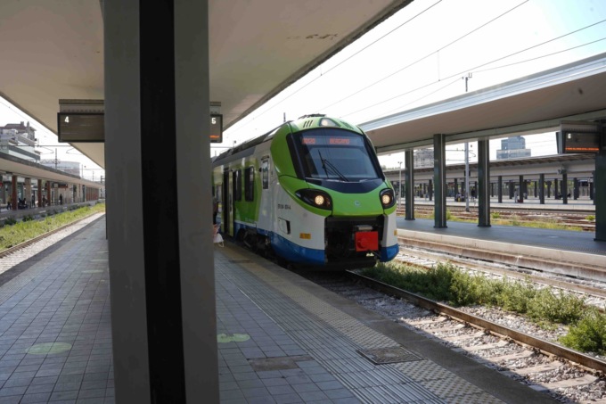 Altri treni Donizetti in circolazione. Ora la linea Brescia-Bergamo è nuova all’82%