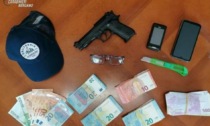 Assaltano una banca a Villongo con taglierino e pistola giocattolo: arrestati