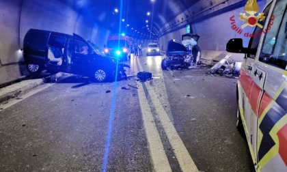 Violento incidente in una galleria a Costa Volpino, quattro feriti (tra cui una bimba di 1 anno)