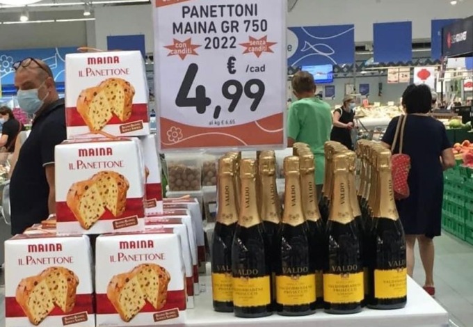 A ruba i panettoni scontati alla Conad di Curno: dolce perfetto (anche) per Ferragosto