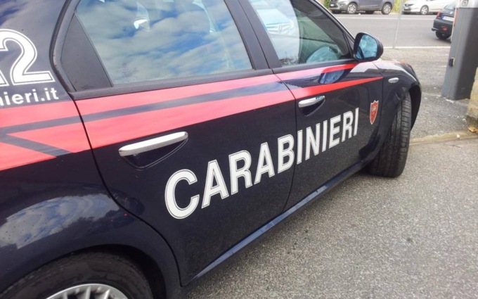 Ruba attrezzi da lavoro da un furgone, denunciato un bergamasco