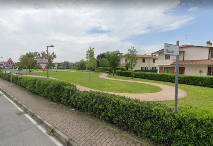 Sgasate coi motorini truccati e petardi nei giardini: a Castelli Calepio è guerra ai ragazzi maleducati