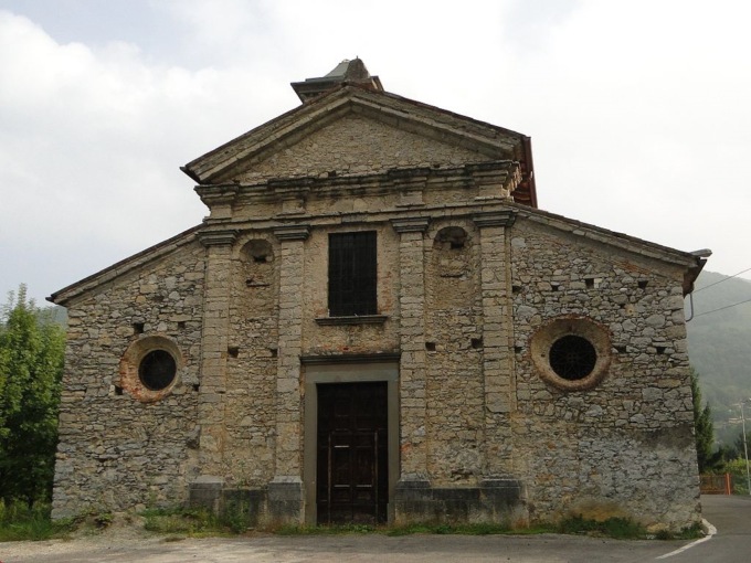 L’ex professore dell’Accademia Carrara che da solo restaura la chiesetta di Fiobbio