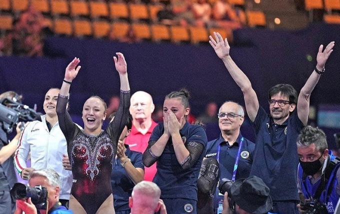 La bergamasca Giorgia Villa ha conquistato l’oro con la squadra agli Europei di ginnastica artistica