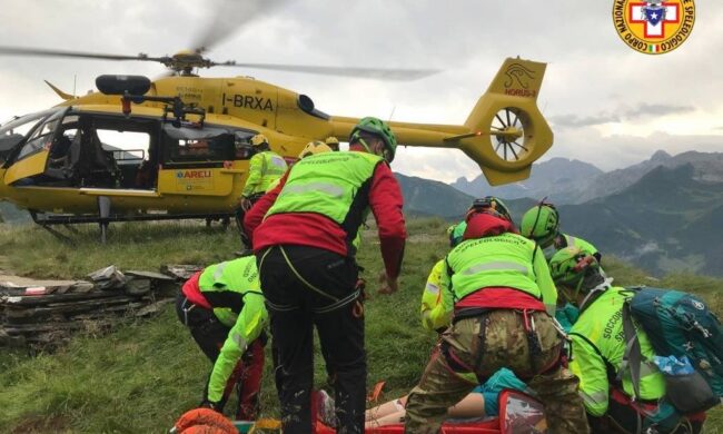 Rogno, cade da parete rocciosa durante un’escursione: grave escursionista di 44 anni