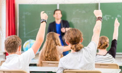 Arriva il "docente esperto": prenderà 400 euro al mese più degli altri insegnanti