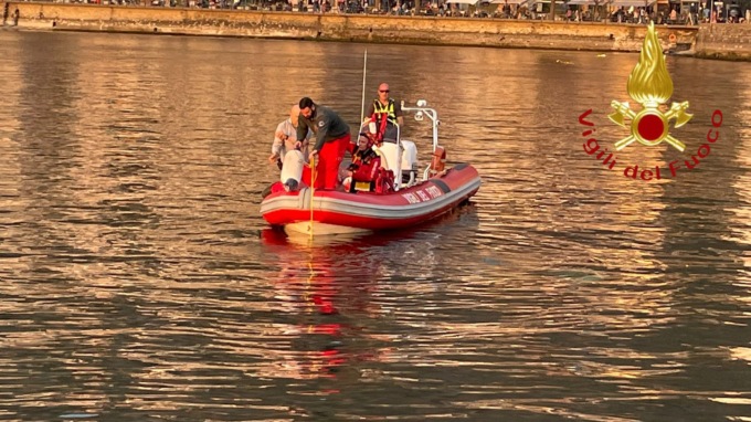 Gita in barca finisce in tragedia: turista cecoslovacco affoga al lago di Como