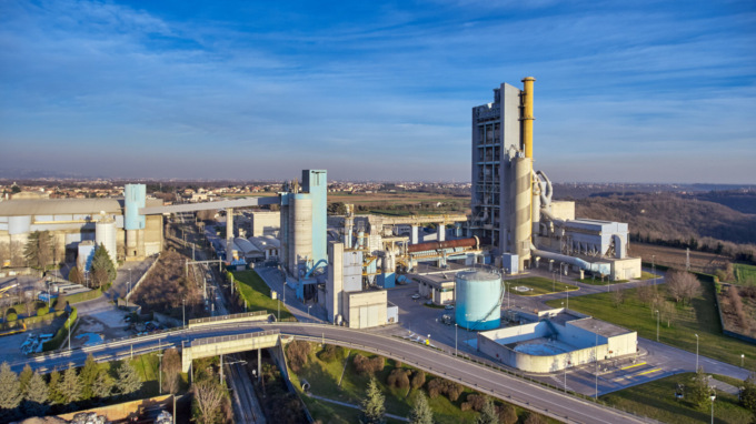 Italcementi, la giornata “Porte Aperte” allo stabilimento di Calusco spostata in primavera