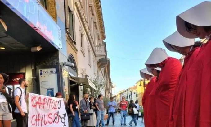 Denunciata una minorenne tra le manifestanti fuori dal Capitol lo scorso giugno