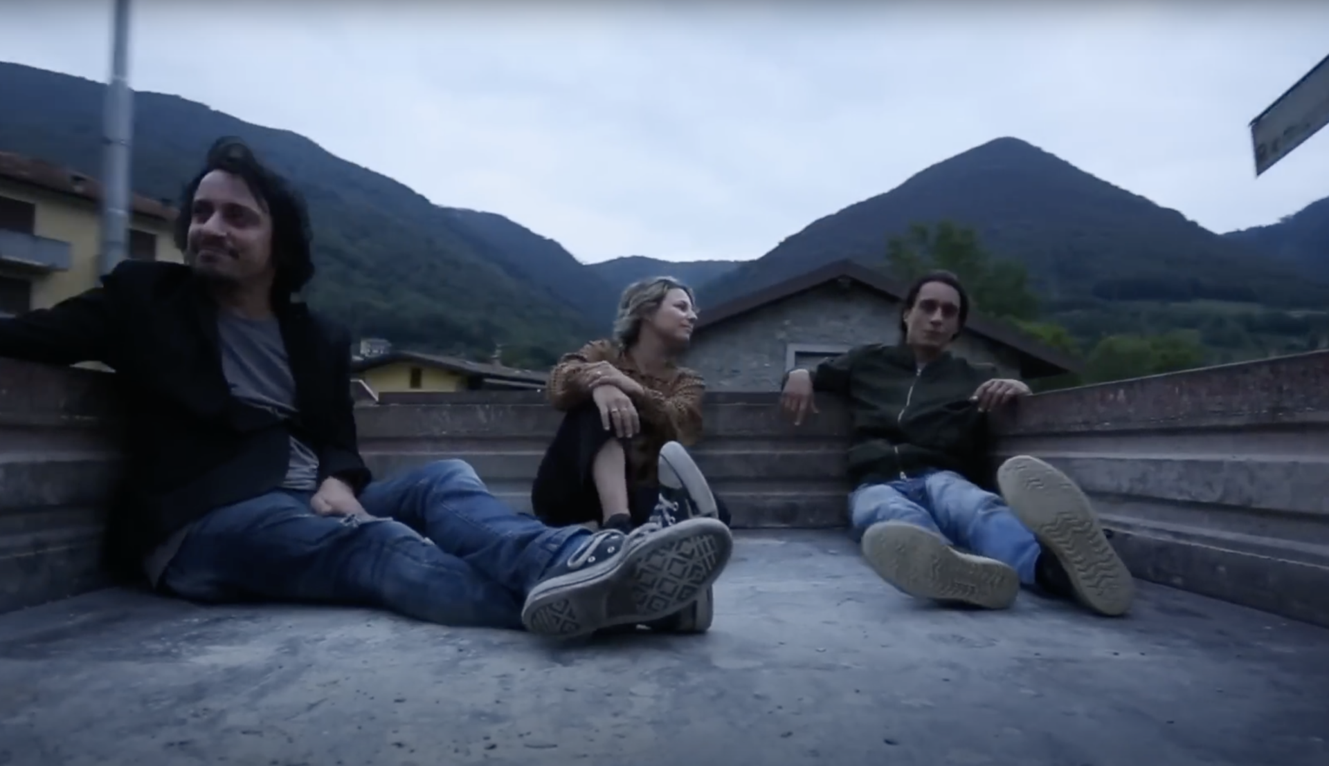 Il video di "Chaise Longue" è il ritorno dei Verdena ed è stato girato