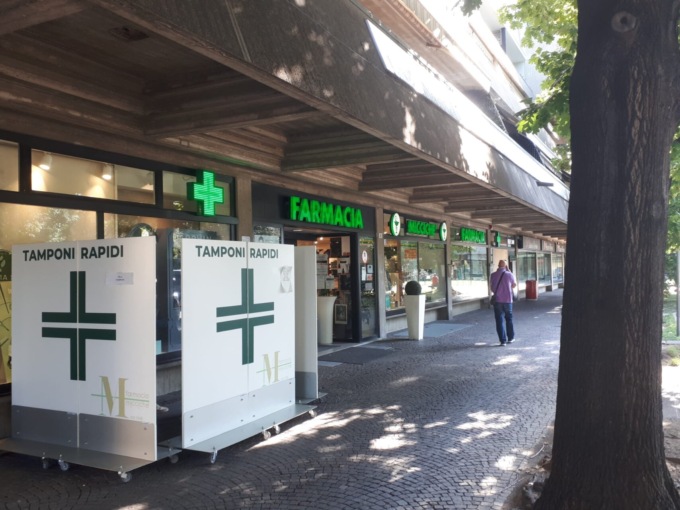 Nella notte furto alla farmacia Micciché di Dalmine, bottino da un centinaio di euro