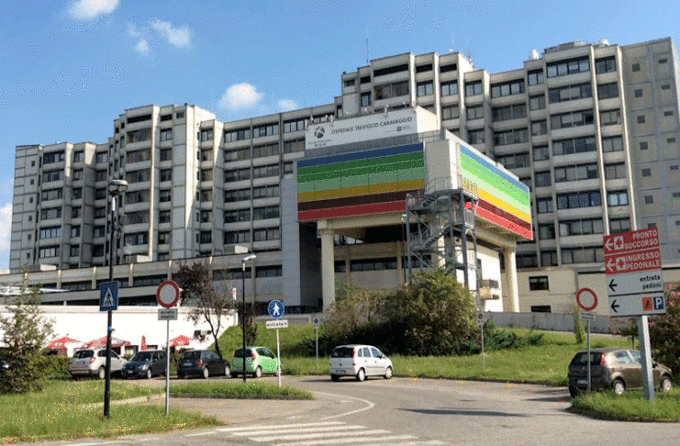 All’ospedale di Treviglio «un disco registrato fa prenotare solo visite urgenti»: la questione in Consiglio comunale