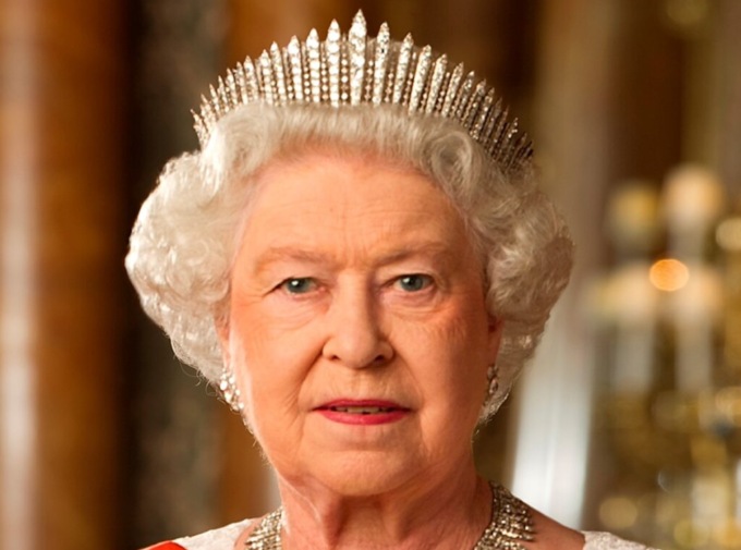 La cosa che ci ha insegnato la regina Elisabetta, che era una delle pietre angolari del mondo