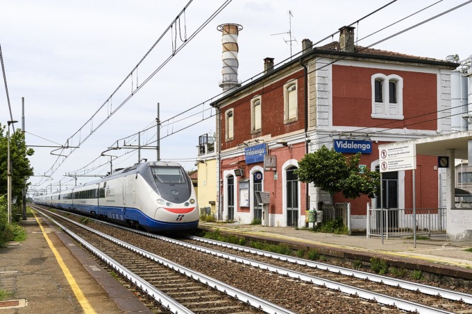 Caravaggio, 49enne di Antegnate muore travolto dal treno