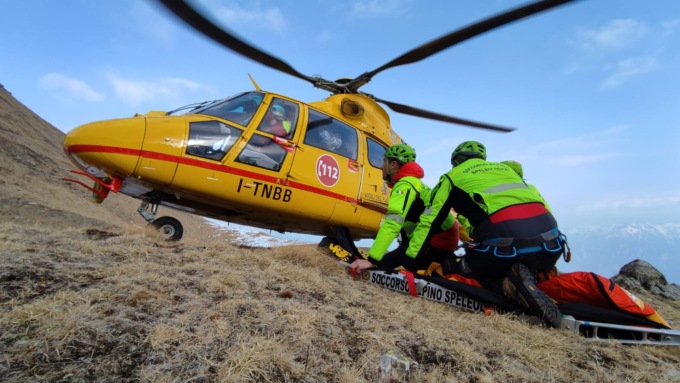 Cade mentre cerca funghi in Trentino, muore imprenditore di Zogno