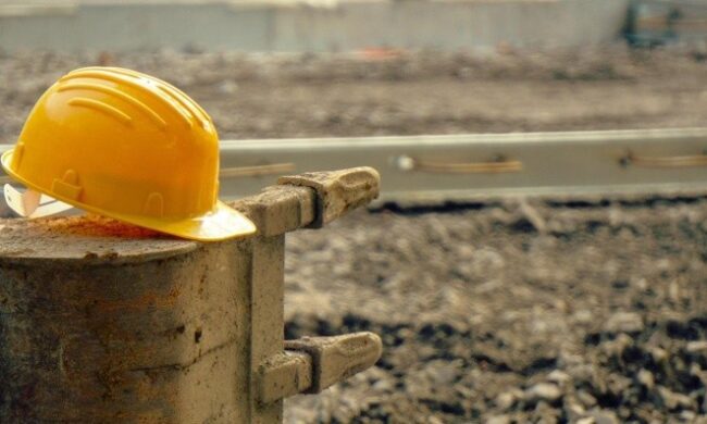 Morto l’operaio 32enne caduto da otto metri ad Averara, i sindacati denunciano la poca sicurezza