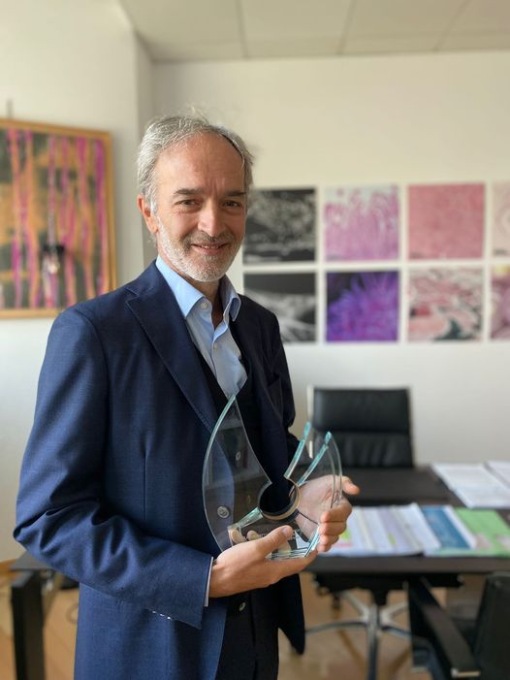 Lo scienziato bergamasco Gianvito Martino vince il Claugus Award per la sua attività di ricerca