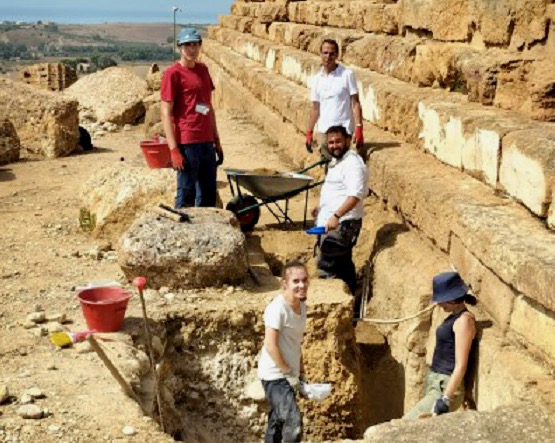 Chi è la bergamasca che lavora nell’équipe che ha scoperto la testa di Atena nella Valle dei Templi